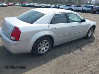 2007 Chrysler 300 Touring with VIN 2C3KA53G17H798756, listed as a IAAI auction lot 42065978 with 204,388 mi miles and . Bid and sale history available at carsss.com. Image 4.