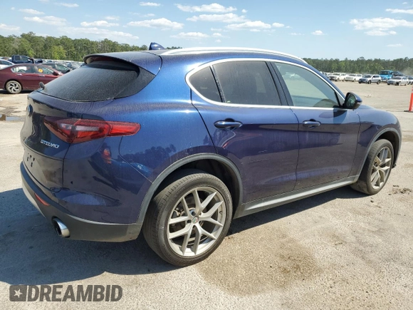 2018 Alfa Romeo Stelvio z VIN ZASFAKAN4J7B88776, wystawiony jako Copart lot #52402055 z przebiegiem 88 503 mil mil oraz Czysty tytuł • Clean title. Historia ofert i sprzedaży dostępna na DreamBid. Obrazek 3.