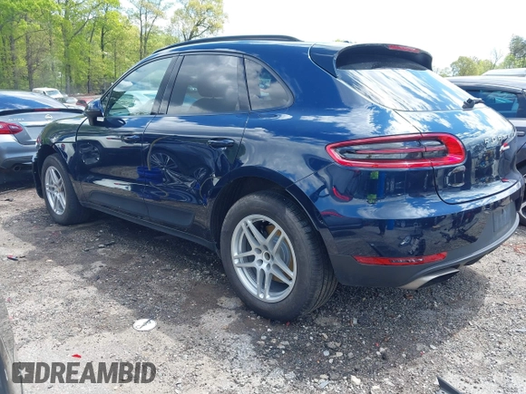 2018 Porsche Macan with VIN WP1AA2A57JLB02790, listed as a IAAI auction lot 42001685 with 59,313 mi miles. Bid and sale history available at carsss.com. Image 3.