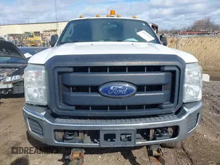 2015 Ford F-250 Lariat with VIN 1FT7W2B62FED04453, listed as a IAAI auction lot 41879422 with 313,725 mi miles and . Bid and sale history available at DreamBid. Image 12.