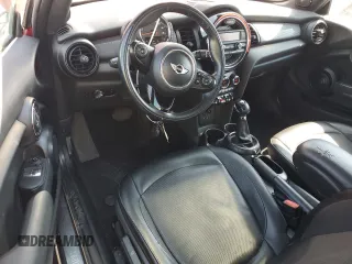 2016 MINI Hardtop z VIN WMWXP5C57G2D15410, wystawiony jako Copart lot #62340695 z przebiegiem 84 409 mil mil oraz Czysty tytuł • Clean title. Historia ofert i sprzedaży dostępna na DreamBid. Obrazek 8.
