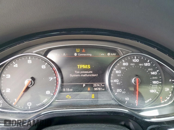 2017 Audi A8 с VIN WAU44AFD6HN005883, выставлен на аукционе Copart как лот 60808845 с пробегом 96 781 миль миль и Списание • Salvage title. История ставок и продаж доступна на DreamBid. Изображение 9.