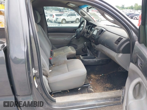 2013 Toyota Tacoma z VIN 5TFPX4EN6DX014066, wystawiony jako IAAI lot #42410110 z przebiegiem 152 996 mil mil oraz . Historia ofert i sprzedaży dostępna na DreamBid. Obrazek 5.
