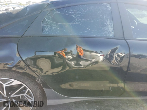 2024 Hyundai Ioniq 6 SEL z VIN KMHM34AA4RA059272, wystawiony jako Copart lot #50676784 z przebiegiem 6 224 mil mil oraz Szkoda całkowita • Salvage title. Historia ofert i sprzedaży dostępna na DreamBid. Obrazek 10.