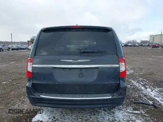 2013 Chrysler Town & Country Touring with VIN 2C4RC1BGXDR613852, listed as a IAAI auction lot 40973841 with 150,234 mi miles. Bid and sale history available at carsss.com. Image 16.