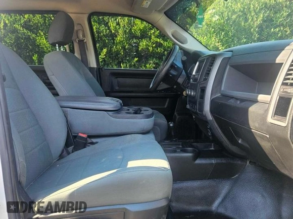 2018 Ram 2500 Tradesman with VIN 3C6UR5HJ7JG390147, listed as a Copart auction lot 65432385 with 79,265 mi miles and Clean title. Bid and sale history available at DreamBid. Image 5.