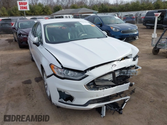2020 Ford Fusion Hybrid SE with VIN 3FA6P0LU5LR195611, listed as a IAAI auction lot 41807998 with 128,439 mi miles. Bid and sale history available at carsss.com. Image 1.