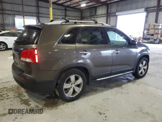 2013 Kia Sorento EX with VIN 5XYKU4A2XDG351731, listed as a Copart auction lot 45654105 with 187,190 mi miles and Salvage Title. Bid and sale history available at carsss.com. Image 3.