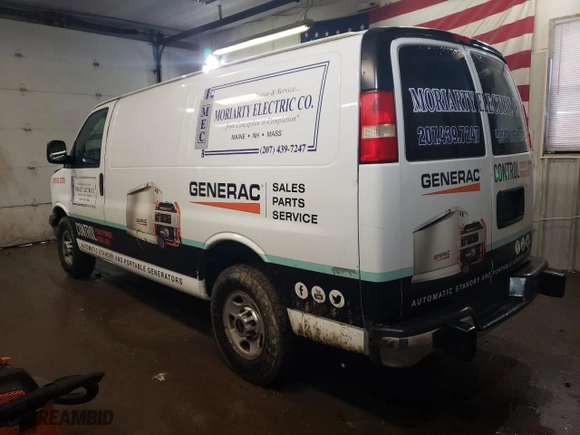 2014 GMC Savana Cargo Van with VIN 1GTW7FCA1E1911257, listed as a Copart auction lot 47299045 with 181,818 mi miles and Salvage Title. Bid and sale history available at carsss.com. Image 2.