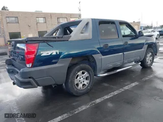 2006 Chevrolet Avalanche Z71 with VIN 3GNEK12Z36G131825, listed as a IAAI auction lot 41095431 with 349,879 mi miles. Bid and sale history available at carsss.com. Image 4.