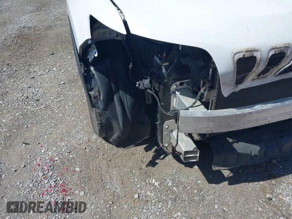 2019 Jeep Cherokee Latitude с VIN 1C4PJLCB8KD164599, выставлен на аукционе IAAI как лот 42436062 с пробегом 116 715 миль миль и . История ставок и продаж доступна на DreamBid. Изображение 18.