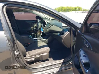 2018 Chevrolet Malibu LT with VIN 1G1ZD5ST0JF255108, listed as a IAAI auction lot 42196742 with 254,962 mi miles and . Bid and sale history available at DreamBid. Image 5.