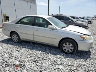 2004 Toyota Camry LE with VIN 4T1BE32K74U881042, listed as a Copart auction lot 53901105 with 178,030 mi miles and Salvage Title. Bid and sale history available at carsss.com. Image 4.