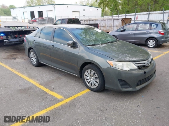 2012 Toyota Camry L z VIN 4T1BF1FK4CU530650, wystawiony jako IAAI lot #42275744 z przebiegiem 189 490 mil mil oraz . Historia ofert i sprzedaży dostępna na DreamBid. Obrazek 1.