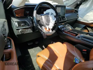 2020 Lincoln Navigator Reserve z VIN 5LMJJ3LT1LEL14362, wystawiony jako Copart lot #54238725 z przebiegiem 54 026 mil mil oraz Szkody całkowita. Historia ofert i sprzedaży dostępna na DreamBid. Obrazek 8.