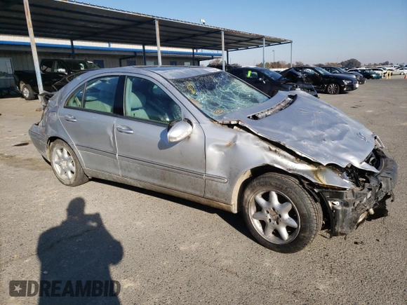 2002 Mercedes-Benz C 230/260/280/320 with VIN WDBRF64J72F250149, listed as a Copart auction lot 82633084 with Not Provided miles and Salvage Title. Bid and sale history available at DreamBid. Image 4.