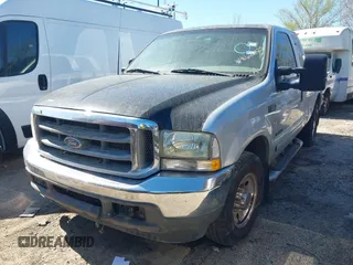 2003 Ford Super Duty F-250 XL with VIN 1FTNX20F83EA74842, listed as a IAAI auction lot 41620325 with 407,621 mi miles. Bid and sale history available at carsss.com. Image 2.