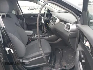2019 Kia Sorento LX with VIN 5XYPG4A36KG558975, listed as a IAAI auction lot 42065481 with 49,867 mi miles and . Bid and sale history available at carsss.com. Image 5.