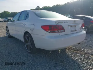 2005 Lexus ES 330 with VIN JTHBA30G755139765, listed as a IAAI auction lot 42075614 with 172,647 mi miles. Bid and sale history available at carsss.com. Image 3.
