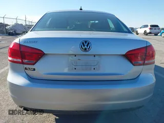 2014 Volkswagen Passat S w/Nav with VIN 1VWAP7A35EC052552, listed as a IAAI auction lot 41377109 with 123,273 mi miles. Bid and sale history available at carsss.com. Image 16.