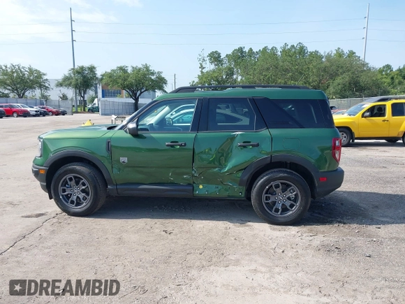 2024 Ford Bronco Sport Big Bend z VIN 3FMCR9B60RRE84253, wystawiony jako IAAI lot #42379244 z przebiegiem 3 587 mil mil oraz . Historia ofert i sprzedaży dostępna na DreamBid. Obrazek 14.
