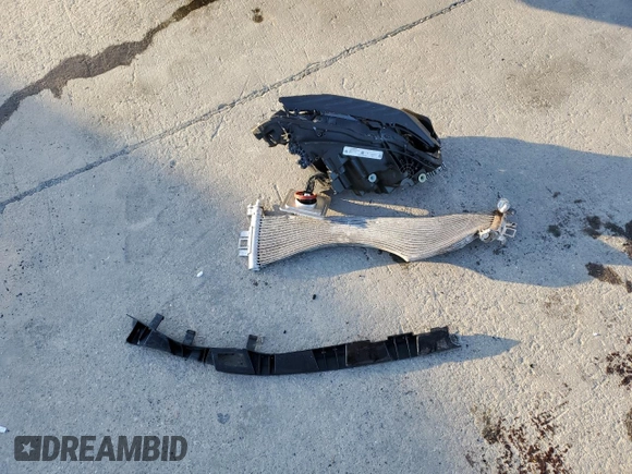 2024 BMW M2 with VIN 3MF13DM0XR8E60828, listed as a Copart auction lot 87187354 with 0 mi miles and Salvage Title. Bid and sale history available at carsss.com. Image 12.