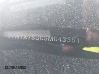 2025 Volkswagen Jetta SE z VIN 3VW7X7BU0SM043351, wystawiony jako IAAI lot #42188268 z przebiegiem 3 643 mil mil oraz . Historia ofert i sprzedaży dostępna na DreamBid. Obrazek 9.