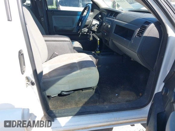 2010 Dodge Dakota z VIN 1D7RE2BK9AS207839, wystawiony jako IAAI lot #41495369 z przebiegiem 180 677 mil mil oraz . Historia ofert i sprzedaży dostępna na DreamBid. Obrazek 5.