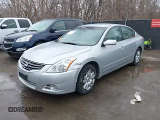 2010 Nissan Altima 2.5 SL with VIN 1N4AL2AP8AC133274, listed as a IAAI auction lot 41523789 with 206,003 mi miles. Bid and sale history available at carsss.com. Image 2.