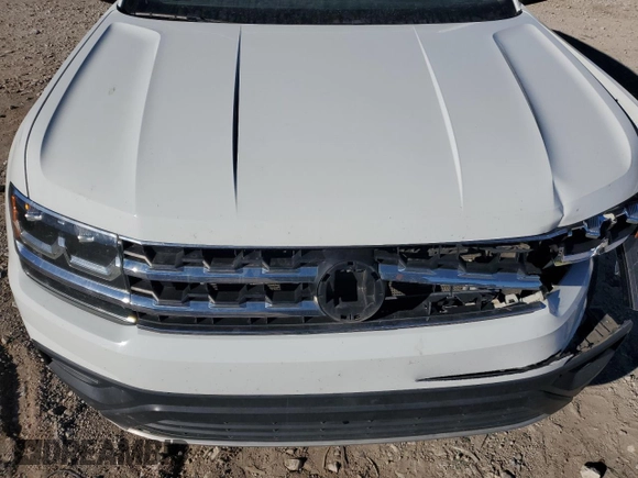 2018 Volkswagen Atlas S z VIN 1V2AR2CA4JC521361, wystawiony jako Copart lot #81990544 z przebiegiem 102 809 mil mil oraz Szkoda całkowita • Salvage title. Historia ofert i sprzedaży dostępna na DreamBid. Obrazek 13.