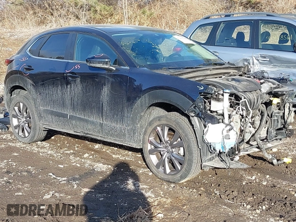 2020 Mazda CX-30 Select with VIN 3MVDMBCL9LM126154, listed as a IAAI auction lot 41492799 with 51,977 mi miles and . Bid and sale history available at DreamBid. Image 1.