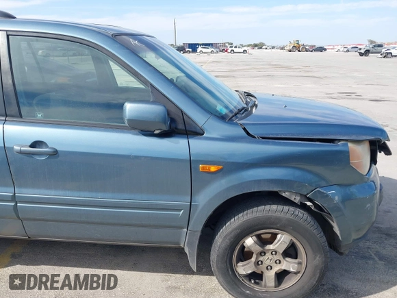 2008 Honda Pilot SE z VIN 5FNYF28388B012776, wystawiony jako IAAI lot #41686609 z przebiegiem 271 110 mil mil oraz . Historia ofert i sprzedaży dostępna na DreamBid. Obrazek 13.