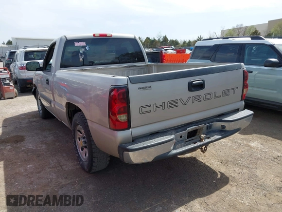 2005 Chevrolet Silverado 1500 Work Truck with VIN 1GCEC14X45Z106318, listed as a IAAI auction lot 41819033 with 153,997 mi miles. Bid and sale history available at carsss.com. Image 3.