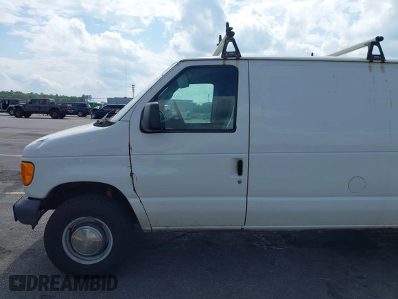 2006 Ford Econoline Cargo with VIN 1FTNE24W26DA84020, listed as a IAAI auction lot 42205629 with 274,284 mi miles and . Bid and sale history available at DreamBid. Image 16.