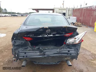2016 Nissan Altima 2.5 SL with VIN 1N4AL3AP4GC252731, listed as a IAAI auction lot 41664998 with 143,068 mi miles. Bid and sale history available at carsss.com. Image 6.