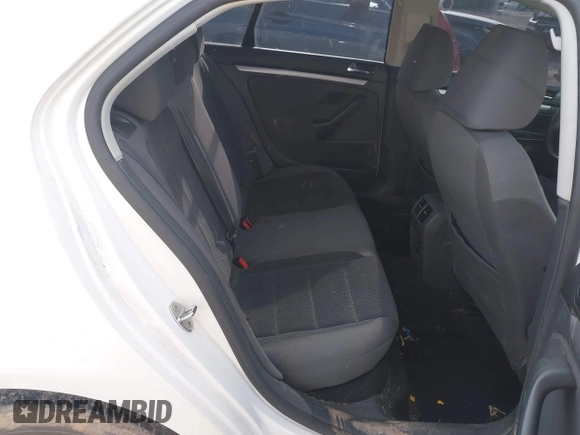 2009 Volkswagen Jetta S с VIN 3VWJM71K89M126759, выставлен на аукционе IAAI как лот 41089190 с пробегом 217 559 миль миль и . История ставок и продаж доступна на DreamBid. Изображение 8.