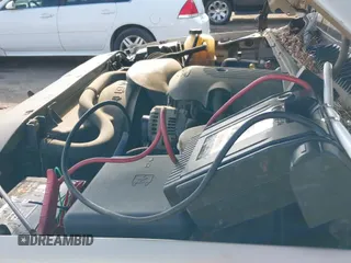 2004 GMC Sierra 1500 SLE с VIN 1GTEK19V44Z328785, выставлен на аукционе IAAI как лот 42320779 с пробегом 207 899 миль миль и . История ставок и продаж доступна на DreamBid. Изображение 12.