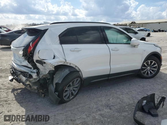 2020 Cadillac XT4 FWD Sport с VIN 1GYFZER45LF028178, выставлен на аукционе Copart как лот 49118175 с пробегом 52 345 миль миль и Списание • Salvage title. История ставок и продаж доступна на DreamBid. Изображение 3.