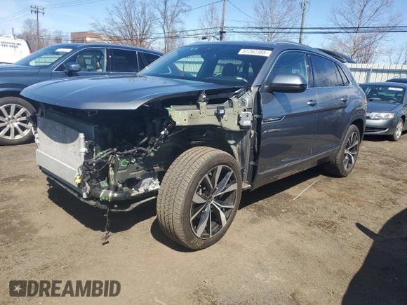 2024 Volkswagen Atlas SEL Premium R-Line with VIN 1V2FE2CA8RC209296, listed as a Copart auction lot 51262385 with 10,914 mi miles and Salvage title. Bid and sale history available at DreamBid. Image 1.