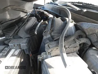 2013 Hyundai Sonata GLS z VIN 5NPEB4AC1DH582330, wystawiony jako IAAI lot #41400453 z przebiegiem Nie podano mil oraz . Historia ofert i sprzedaży dostępna na DreamBid. Obrazek 10.