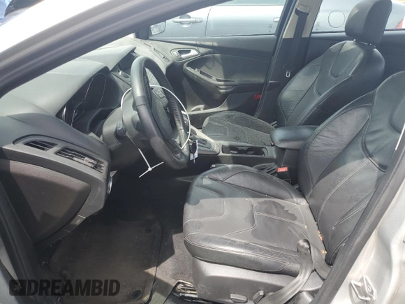 2016 Ford Focus SE with VIN 1FADP3F26GL332241, listed as a Copart auction lot 41868995 with 162,401 mi miles and Salvage Title. Bid and sale history available at DreamBid. Image 7.