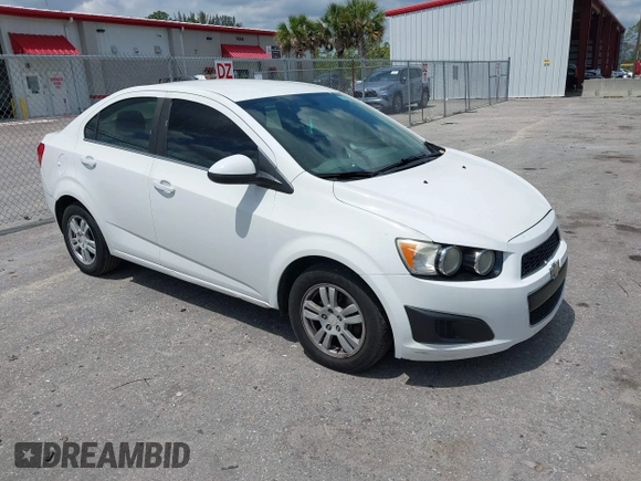 2016 Chevrolet Sonic LT z VIN 1G1JC5SH6G4138083, wystawiony jako IAAI lot #42224466 z przebiegiem 170 619 mil mil oraz . Historia ofert i sprzedaży dostępna na DreamBid. Obrazek 1.