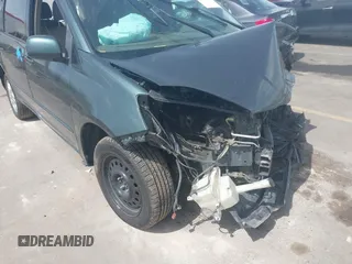 2005 Toyota Sienna XLE with VIN 5TDBA22C65S040922, listed as a IAAI auction lot 41988449 with 292,167 mi miles. Bid and sale history available at carsss.com. Image 6.