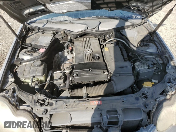 2004 Mercedes-Benz C 230 Kompressor with VIN WDBRF40J34F537291, listed as a Copart auction lot 84292144 with 199,990 mi miles and Clean Title. Bid and sale history available at DreamBid. Image 11.