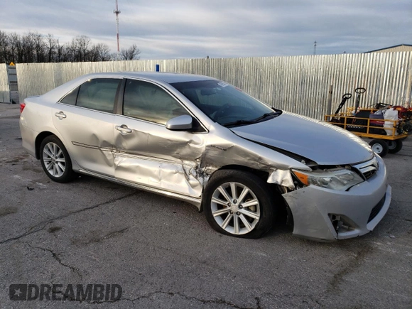 2012 Toyota Camry XLE z VIN 4T1BD1FK5CU046816, wystawiony jako Copart lot #52141865 z przebiegiem 242 479 mil mil oraz Szkoda całkowita • Salvage title. Historia ofert i sprzedaży dostępna na DreamBid. Obrazek 4.