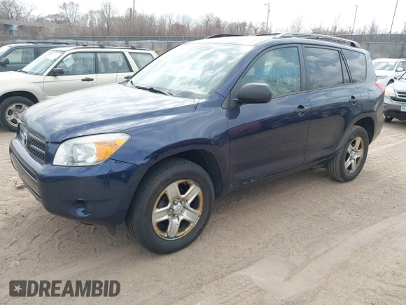 2006 Toyota RAV4 with VIN JTMZD33V466008337, listed as a IAAI auction lot 41916030 with 121,022 mi miles. Bid and sale history available at carsss.com. Image 2.