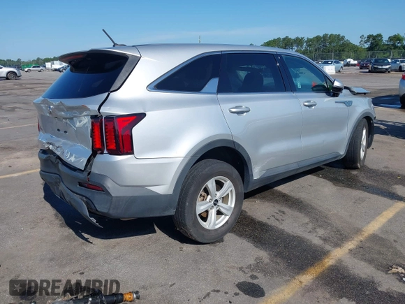 2021 Kia Sorento LX with VIN 5XYRG4LC2MG021724, listed as a IAAI auction lot 42548408 with 162,334 mi miles and . Bid and sale history available at DreamBid. Image 4.