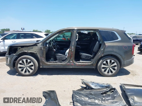 2020 Kia Telluride S z VIN 5XYP64HC2LG054918, wystawiony jako IAAI lot #42249176 z przebiegiem 107 743 mil mil oraz . Historia ofert i sprzedaży dostępna na DreamBid. Obrazek 15.