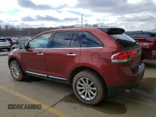 2014 Lincoln MKX with VIN 2LMDJ8JK0EBL07672, listed as a Copart auction lot 47762235 with 121,178 mi miles and Salvage Title. Bid and sale history available at DreamBid. Image 2.