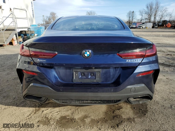 2021 BMW 8 Series 840i with VIN WBAAE4C08MCF60099, listed as a Copart auction lot 39080043 with 6,633 mi miles. Bid and sale history available at carsss.com. Image 6.